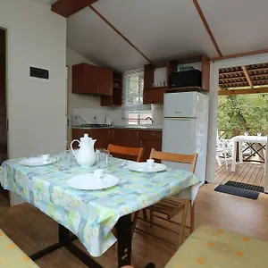 4* Parco vacanze Mobile Homes Comfort Capri Bijela Uvala