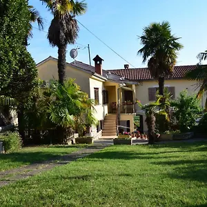  Appartamento Uzila Family